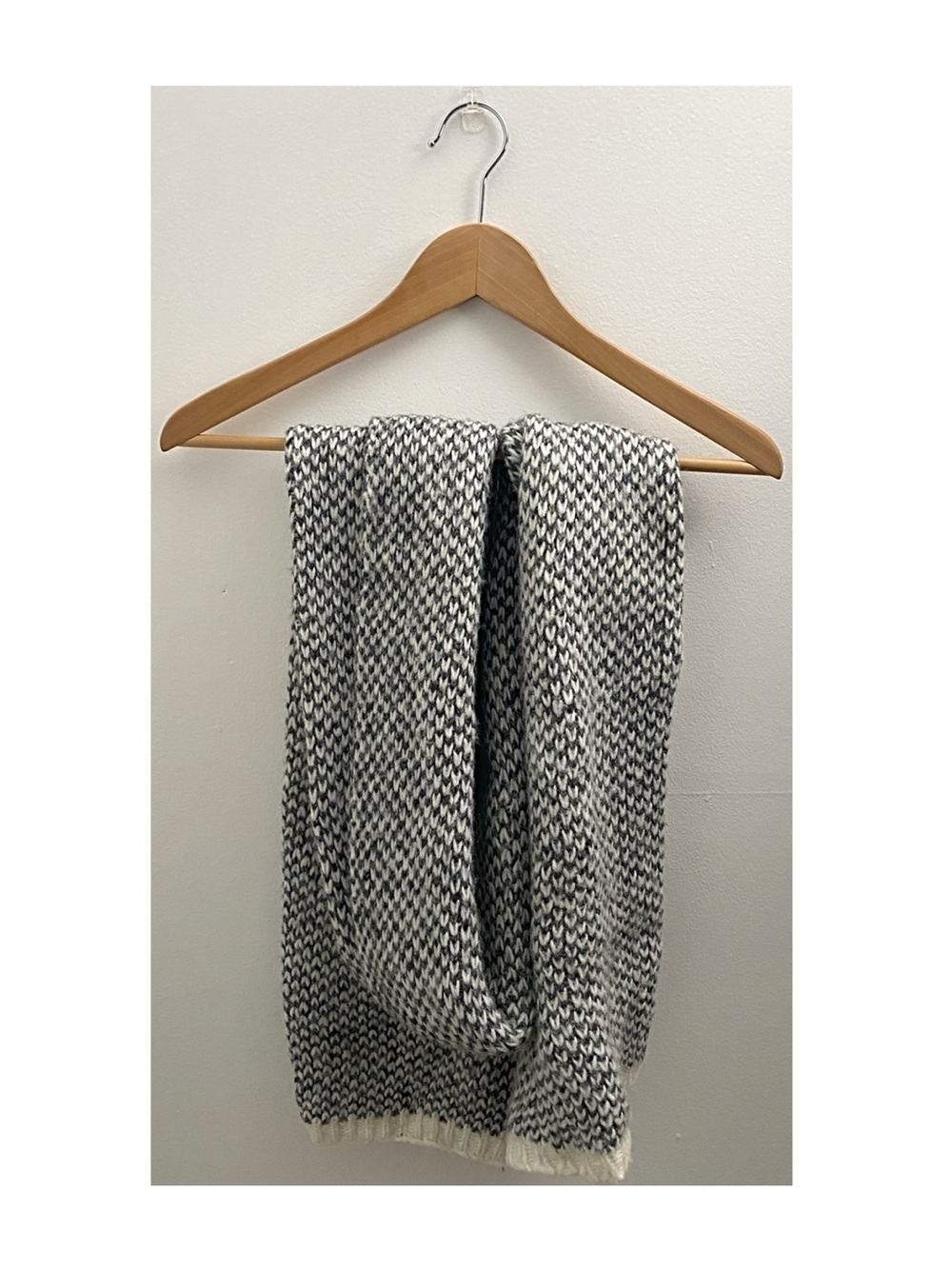 Aerie Black & White Wool Blend Scarf - Picture 3 of 6